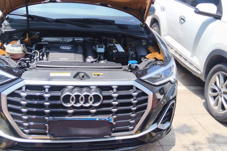 Used Audi Q3 2021 35 TFSI Fashion Dynamic Model Engine Bay Left