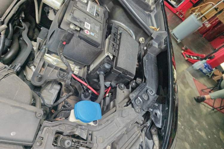 Used Audi Q3 2021 35 TFSI Fashionable and Elegant Model Engine Bay Left