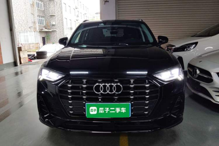 Used Audi Q3 2021 35 TFSI Fashion Dynamic Model Exterior 1