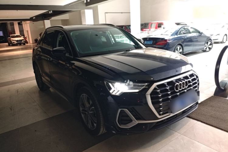 Used Audi Q3 2021 40 TFSI Fashion Dynamic Model Front Right 45 Deg