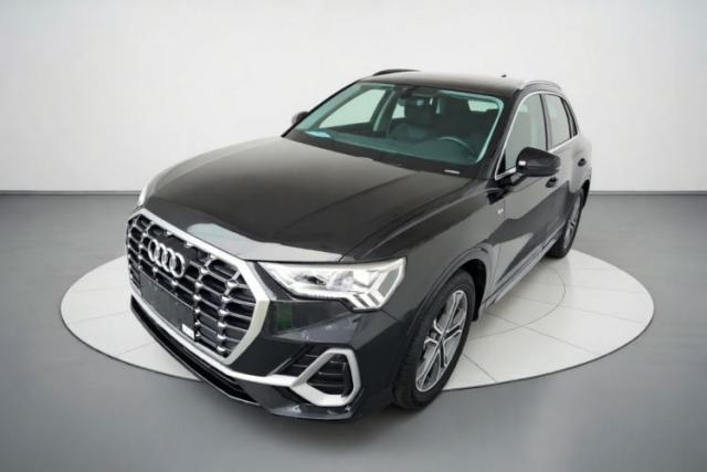 Used Audi Q3 2021 40 TFSI Fashion Dynamic Model