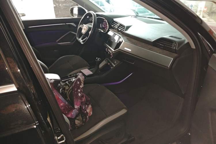 Used Audi Q3 2021 40 TFSI Fashion Dynamic Model Right Front Seat