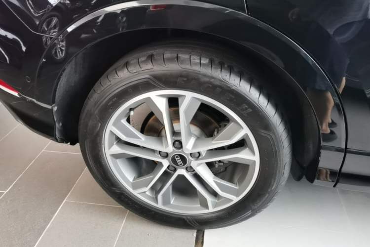 Used Audi Q3 2021 40 TFSI Fashion Dynamic Model Right Rear Wheel Hub