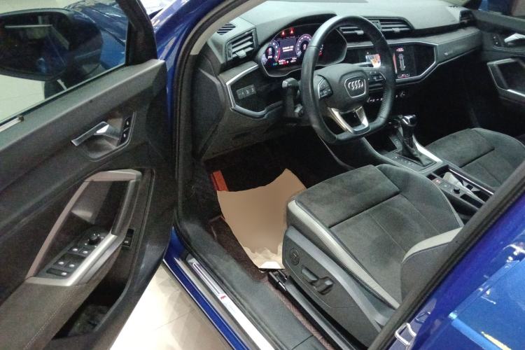 Used Audi Q3 2021 35 TFSI Fashion Dynamic Model Driver Seat