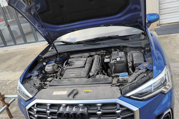 Used Audi Q3 2021 35 TFSI Fashion Dynamic Model Engine Bay