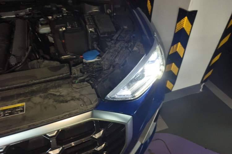 Used Audi Q3 2021 35 TFSI Progressive Dynamic Edition Engine Bay Left