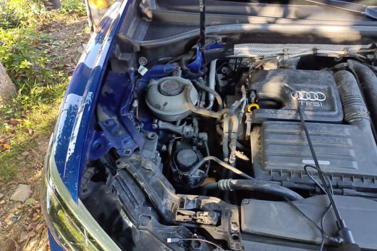 Used Audi Q3 2021 35 TFSI Progressive Dynamic Edition Engine Bay Right