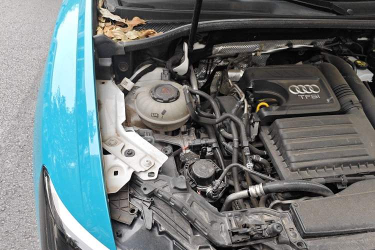 Used Audi Q3 2021 35 TFSI Fashion Dynamic Model Engine Bay Right