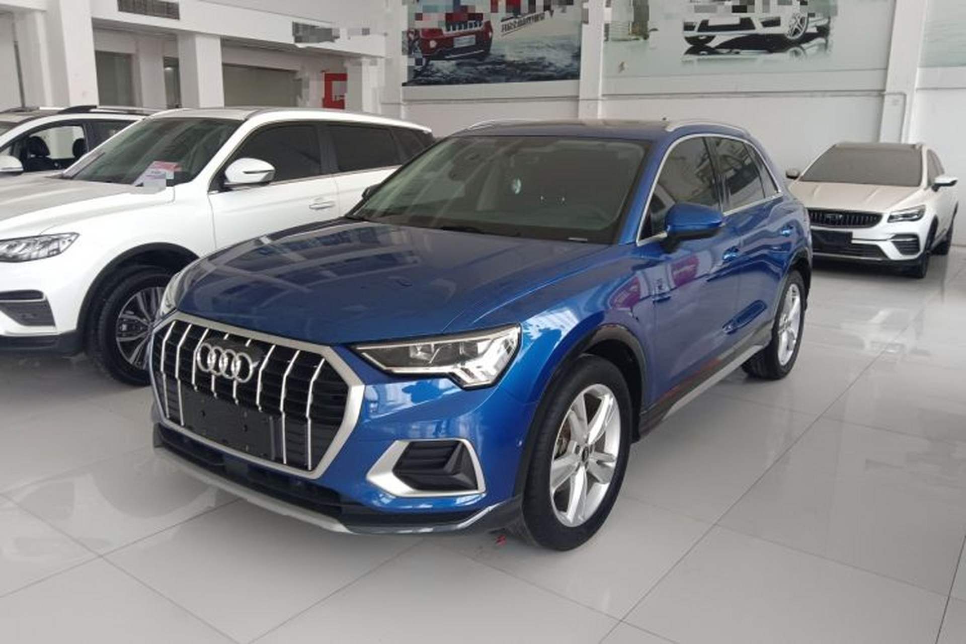 Used Audi Q3 2021 35 TFSI Fashionable and Elegant Model Front Left 45 Deg