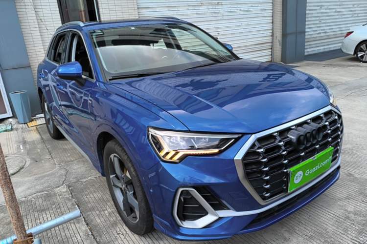 Used Audi Q3 2021 35 TFSI Fashion Dynamic Model Front Right 45 Deg
