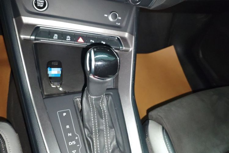 Used Audi Q3 2021 35 TFSI Fashion Dynamic Model Gear Lever