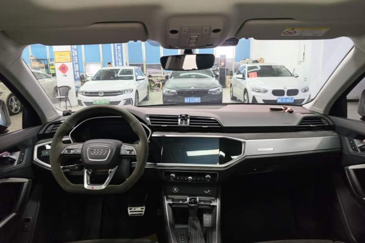 Used Audi Q3 2021 35 TFSI Fashion Dynamic Model Headliner