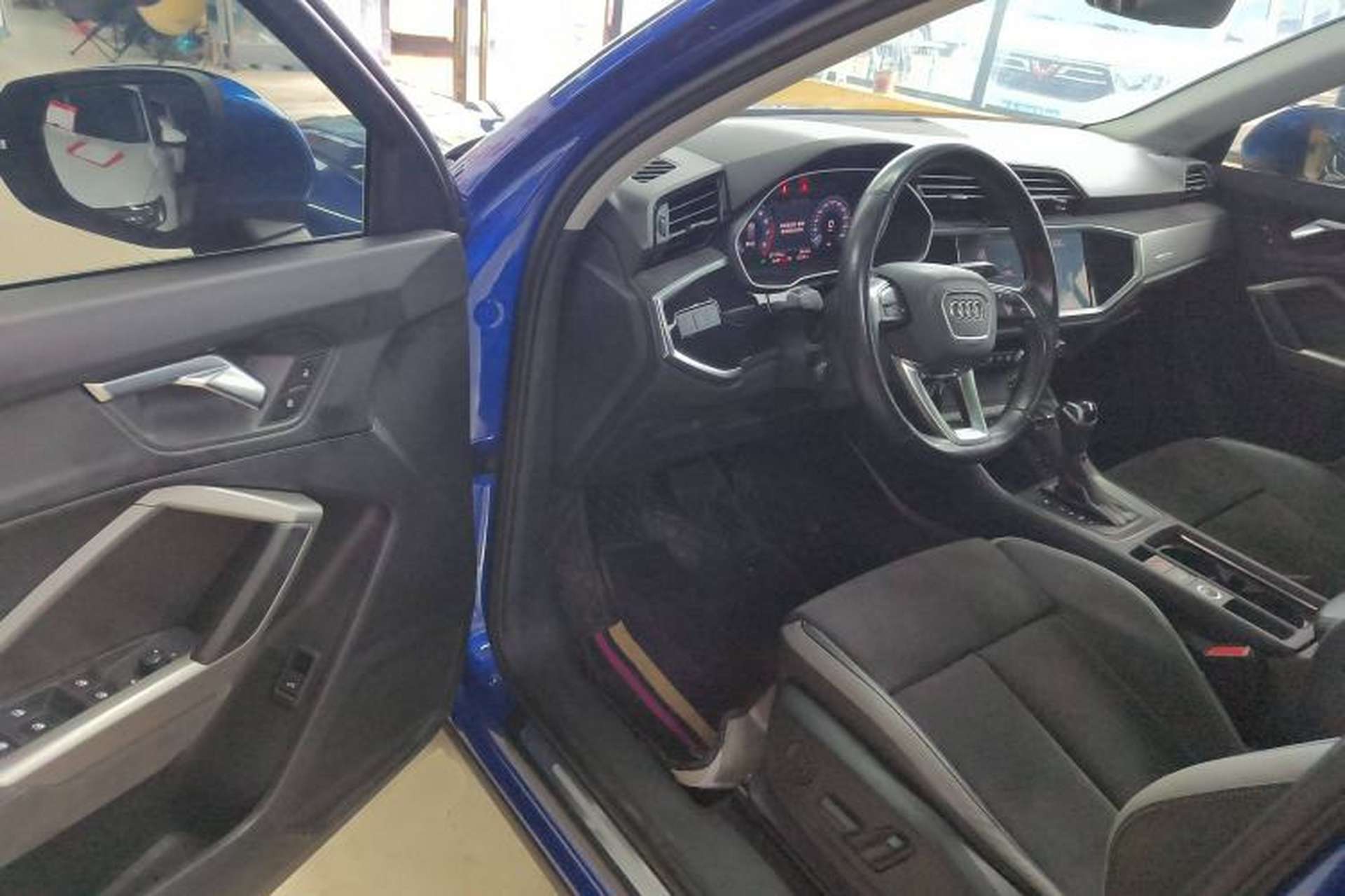 Used Audi Q3 2021 35 TFSI Progressive Dynamic Edition Interior 3