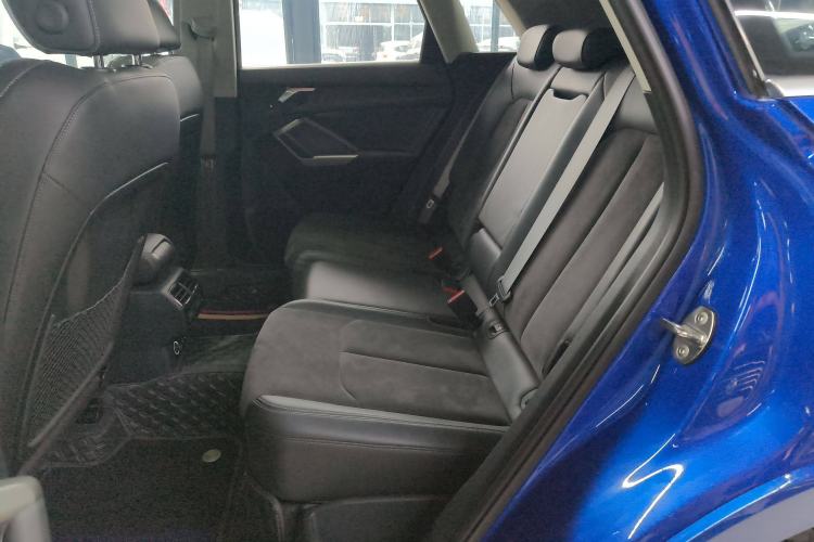 Used Audi Q3 2021 35 TFSI Progressive Dynamic Edition Interior 4