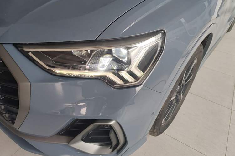 Used Audi Q3 2021 40 TFSI Fashion Dynamic Model Left Front Headlight