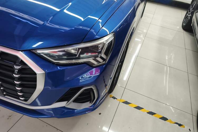 Used Audi Q3 2021 35 TFSI Fashion Dynamic Model Left Front Headlight