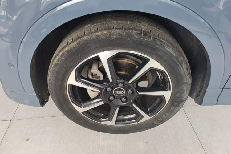 Used Audi Q3 2021 40 TFSI Fashion Dynamic Model Left Front Wheel Hub