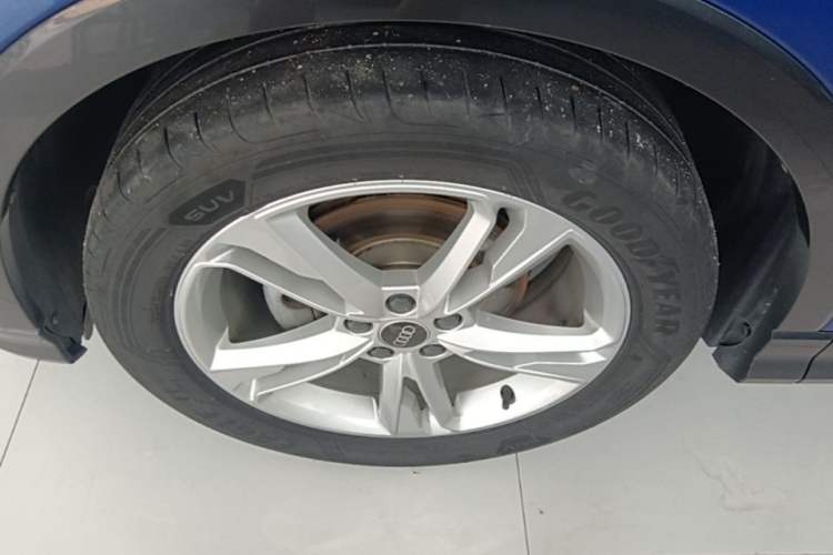 Used Audi Q3 2021 35 TFSI Fashionable and Elegant Model Left Front Wheel Hub