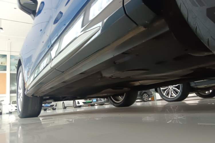 Used Audi Q3 2021 35 TFSI Fashionable and Elegant Model Left Side Sill