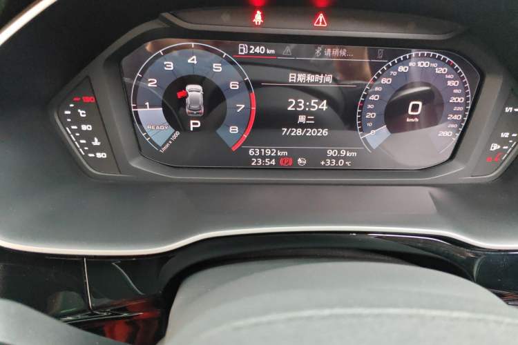 Used Audi Q3 2021 35 TFSI Fashion Dynamic Model Odometer Close Up