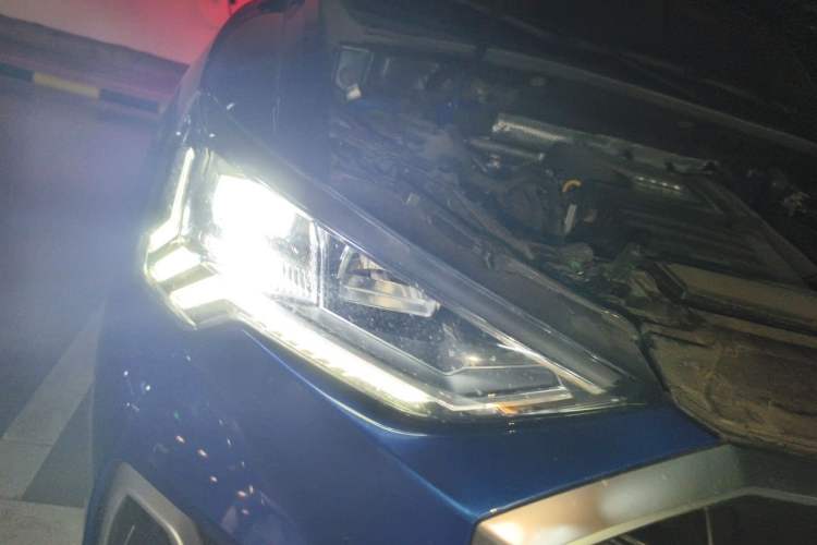 Used Audi Q3 2021 35 TFSI Progressive Dynamic Edition Right Front Headlight