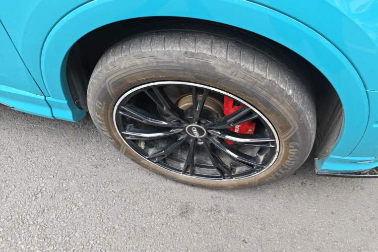 Used Audi Q3 2021 35 TFSI Fashion Dynamic Model Right Front Wheel Hub