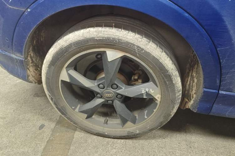 Used Audi Q3 2021 35 TFSI Fashion Dynamic Model Right Rear Wheel Hub