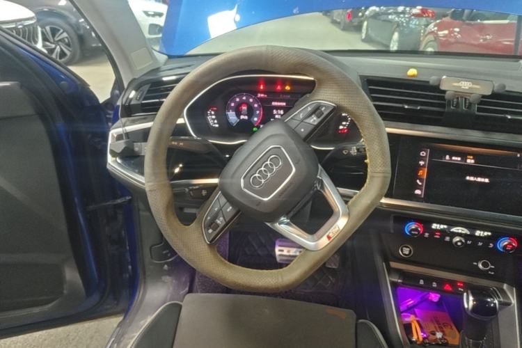 Used Audi Q3 2021 35 TFSI Fashion Dynamic Model Steering Wheel