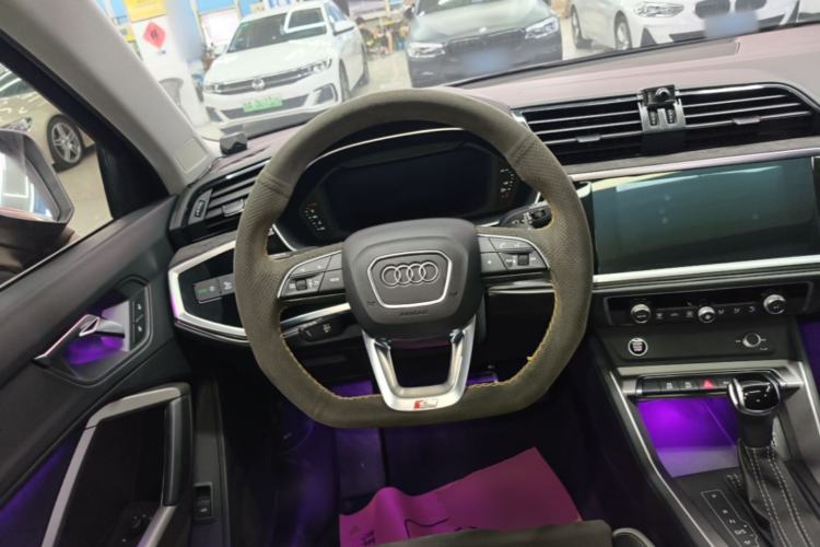 Used Audi Q3 2021 35 TFSI Fashion Dynamic Model Steering Wheel