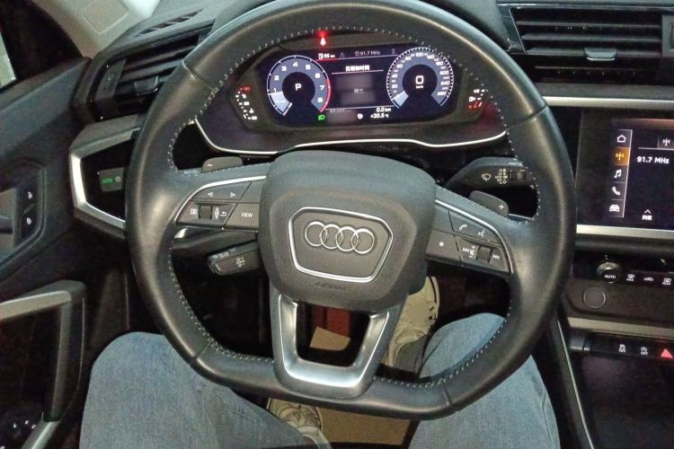 Used Audi Q3 2021 35 TFSI Fashion Dynamic Model Steering Wheel