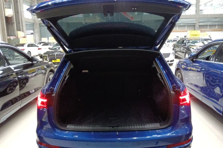 Used Audi Q3 2021 35 TFSI Fashion Dynamic Model Trunk