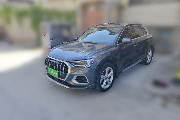 Used Audi Q3 2021 35 TFSI Fashionable and Elegant Model Guazi used car, China used car export, Used car for sale, Used  cars, Cheapest cars for sale
