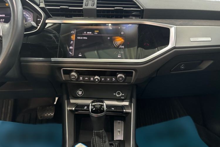 Used Audi Q3 2021 35 TFSI Fashion Dynamic Model Audio And AC Panel