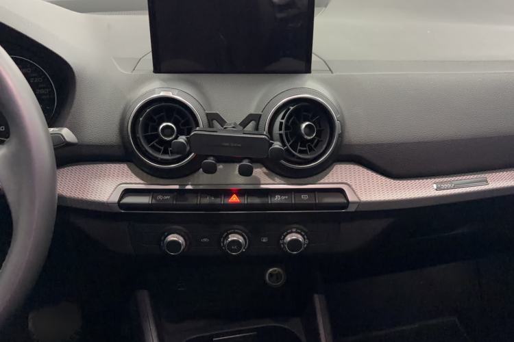 Used Audi Q3 2021 35 TFSI Progressive Dynamic Edition Audio And AC Panel