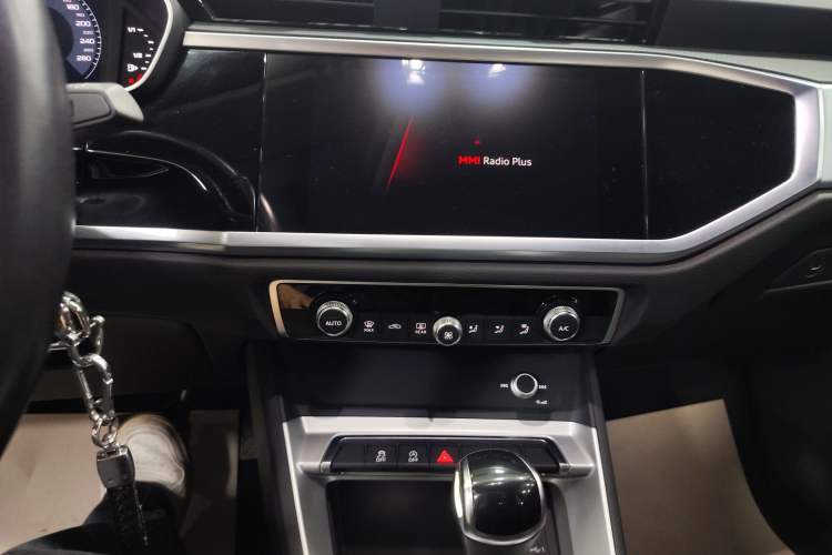 Used Audi Q3 2021 35 TFSI Advanced Style Edition Audio And AC Panel