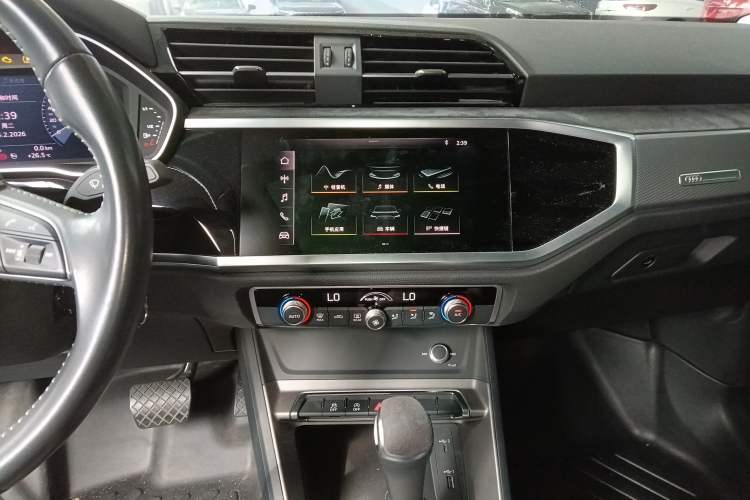 Used Audi Q3 2021 35 TFSI Progressive Dynamic Edition Audio And AC Panel