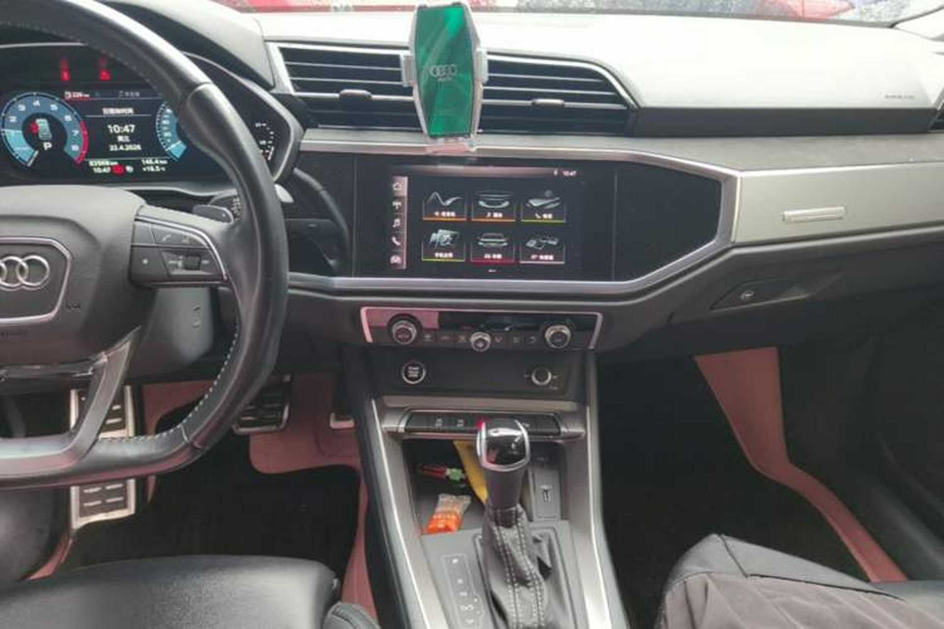 Used Audi Q3 2021 35 TFSI Fashion Dynamic Model Audio And AC Panel