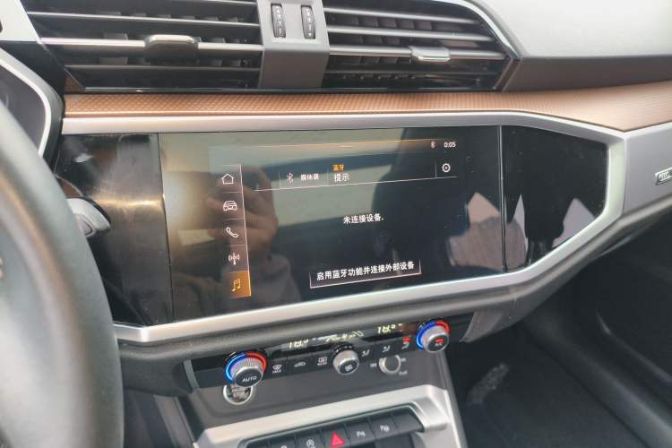 Used Audi Q3 2021 35 TFSI Fashionable and Elegant Model Audio And AC Panel