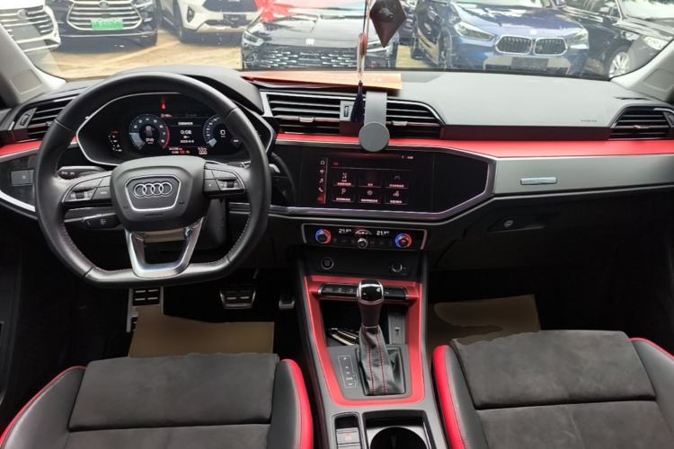 Used Audi Q3 2021 40 TFSI Fashion Dynamic Model Center Console