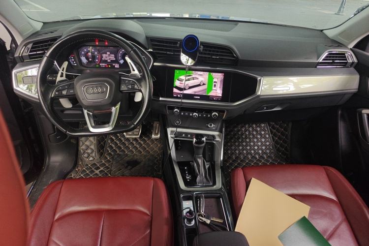 Used Audi Q3 2021 35 TFSI Enjoy Life Edition Center Console