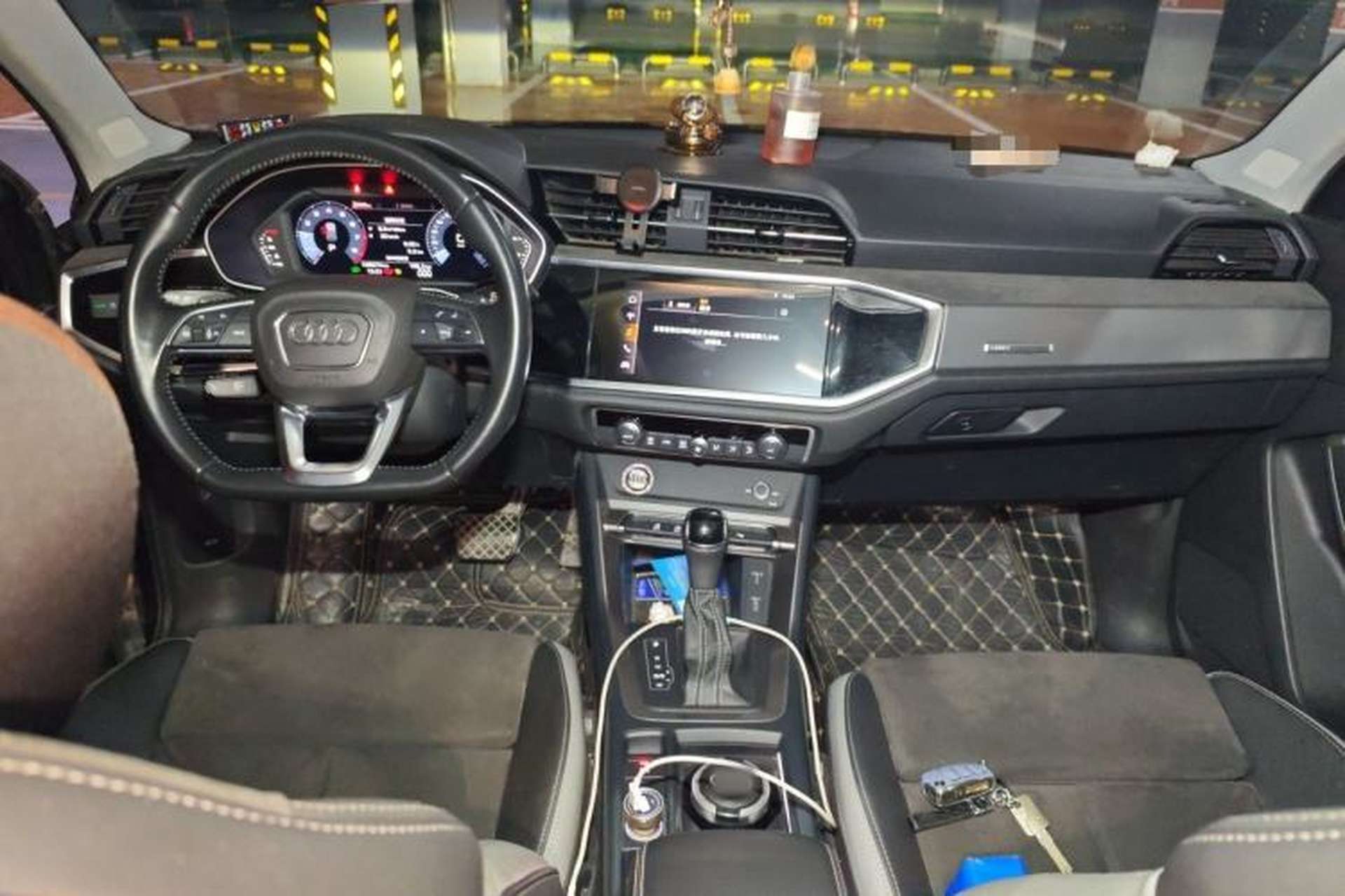 Used Audi Q3 2021 35 TFSI Fashion Dynamic Model Center Console