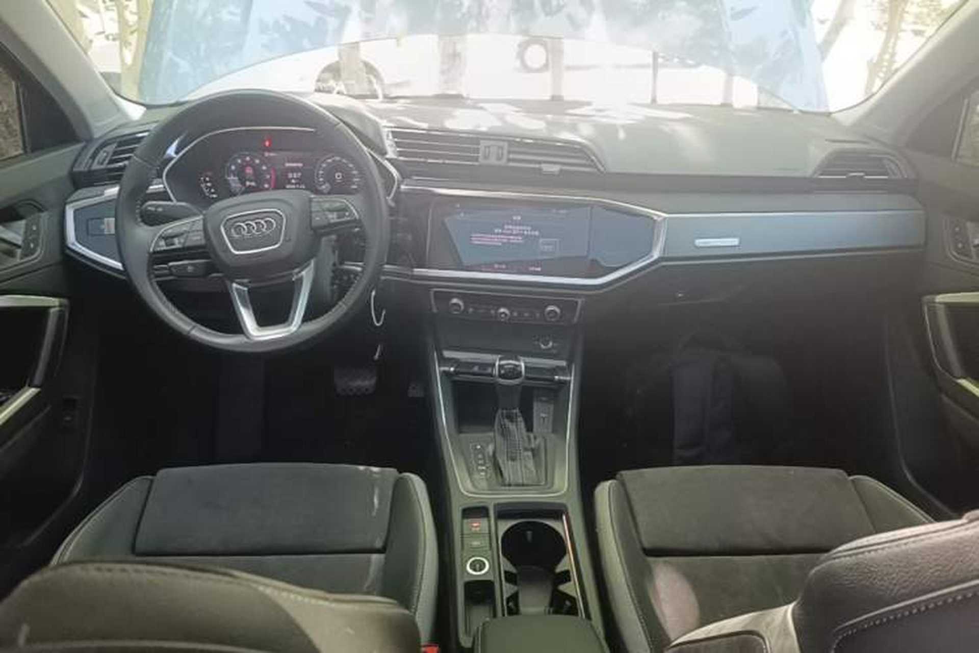 Used Audi Q3 2021 35 TFSI Progressive Dynamic Edition Center Console