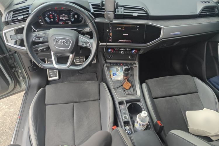 Used Audi Q3 2021 40 TFSI Fashion Dynamic Model Center Console