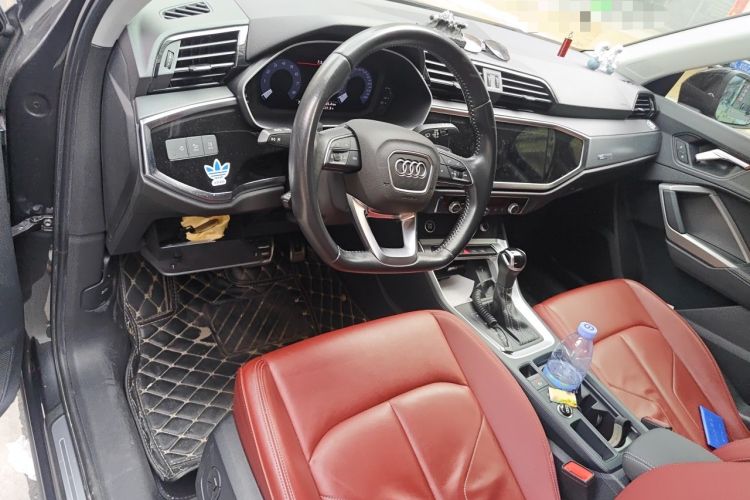 Used Audi Q3 2021 35 TFSI Fashion Dynamic Model Center Console