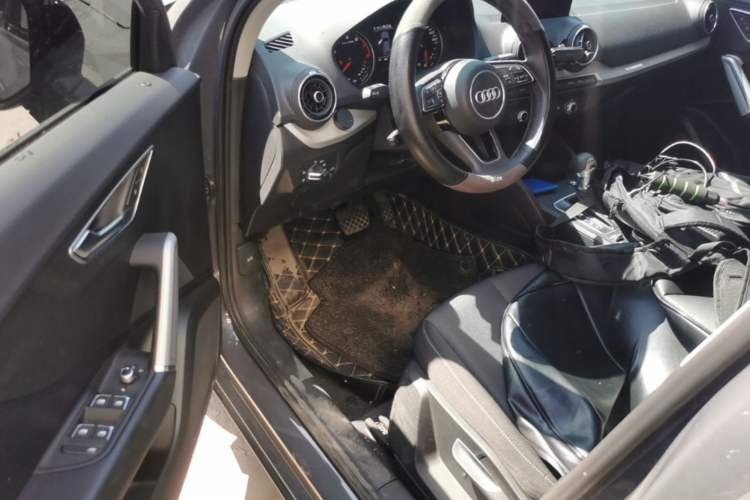 Used Audi Q3 2021 35 TFSI Progressive Dynamic Edition Driver Seat