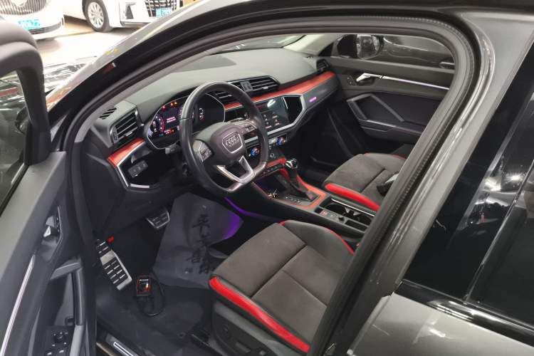 Used Audi Q3 2021 40 TFSI Fashion Dynamic Model Driver Seat