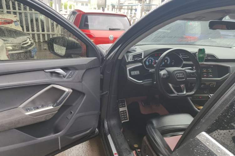 Used Audi Q3 2021 35 TFSI Fashion Dynamic Model Driver Seat