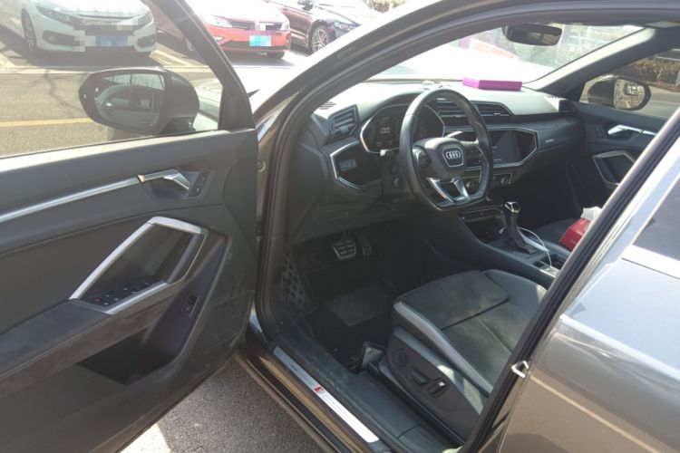 Used Audi Q3 2021 45 TFSI quattro Fashion Dynamic Model Driver Seat