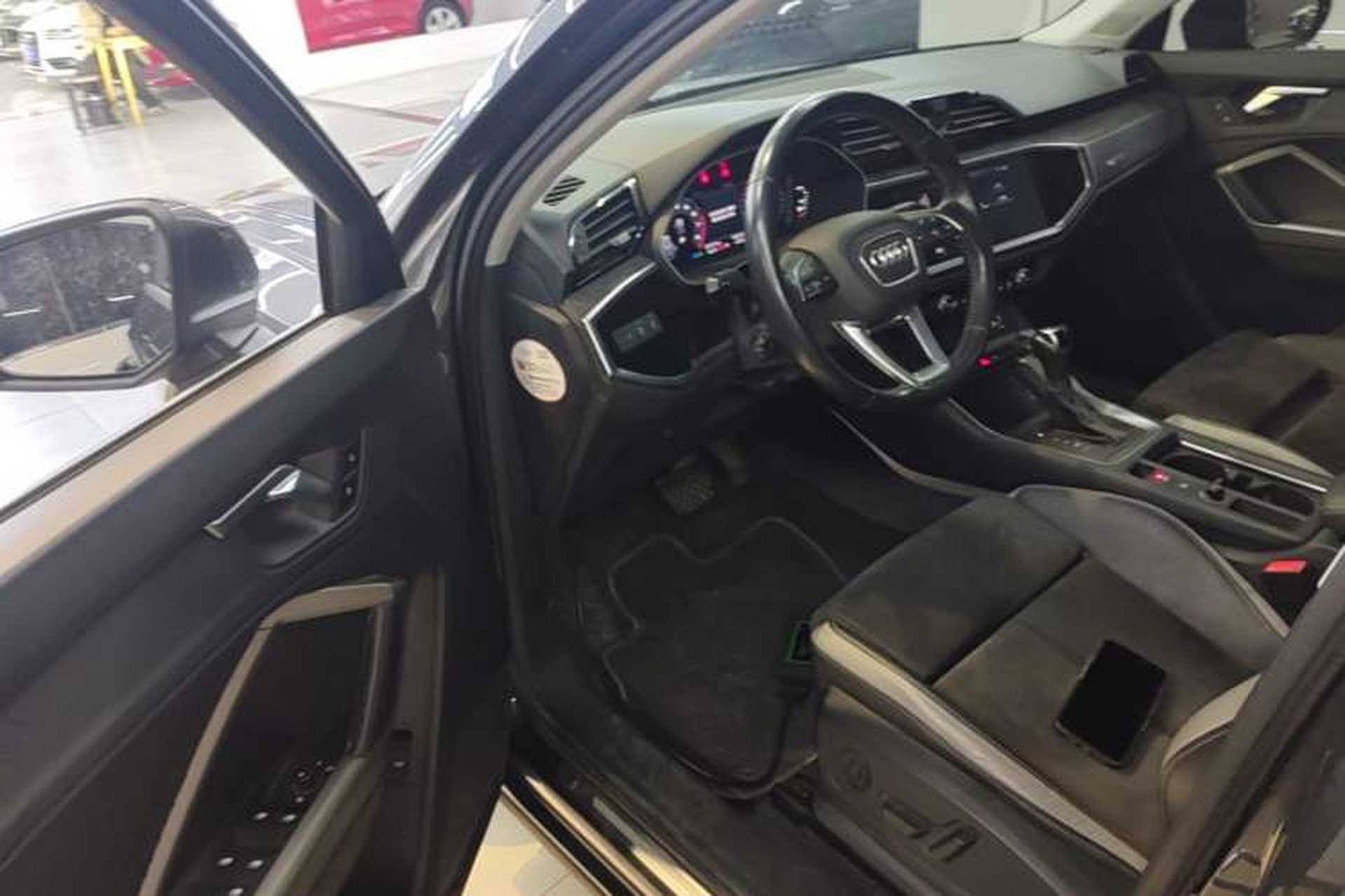 Used Audi Q3 2021 35 TFSI Progressive Dynamic Edition Driver Seat