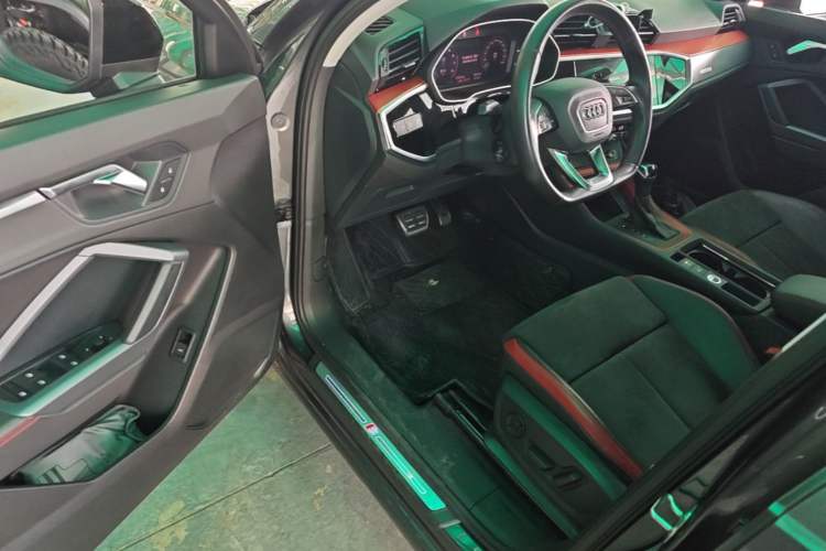 Used Audi Q3 2021 40 TFSI Fashion Dynamic Model Driver Seat